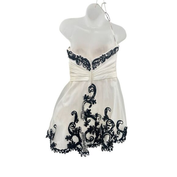 Cinderella  - Picture 4 of 11